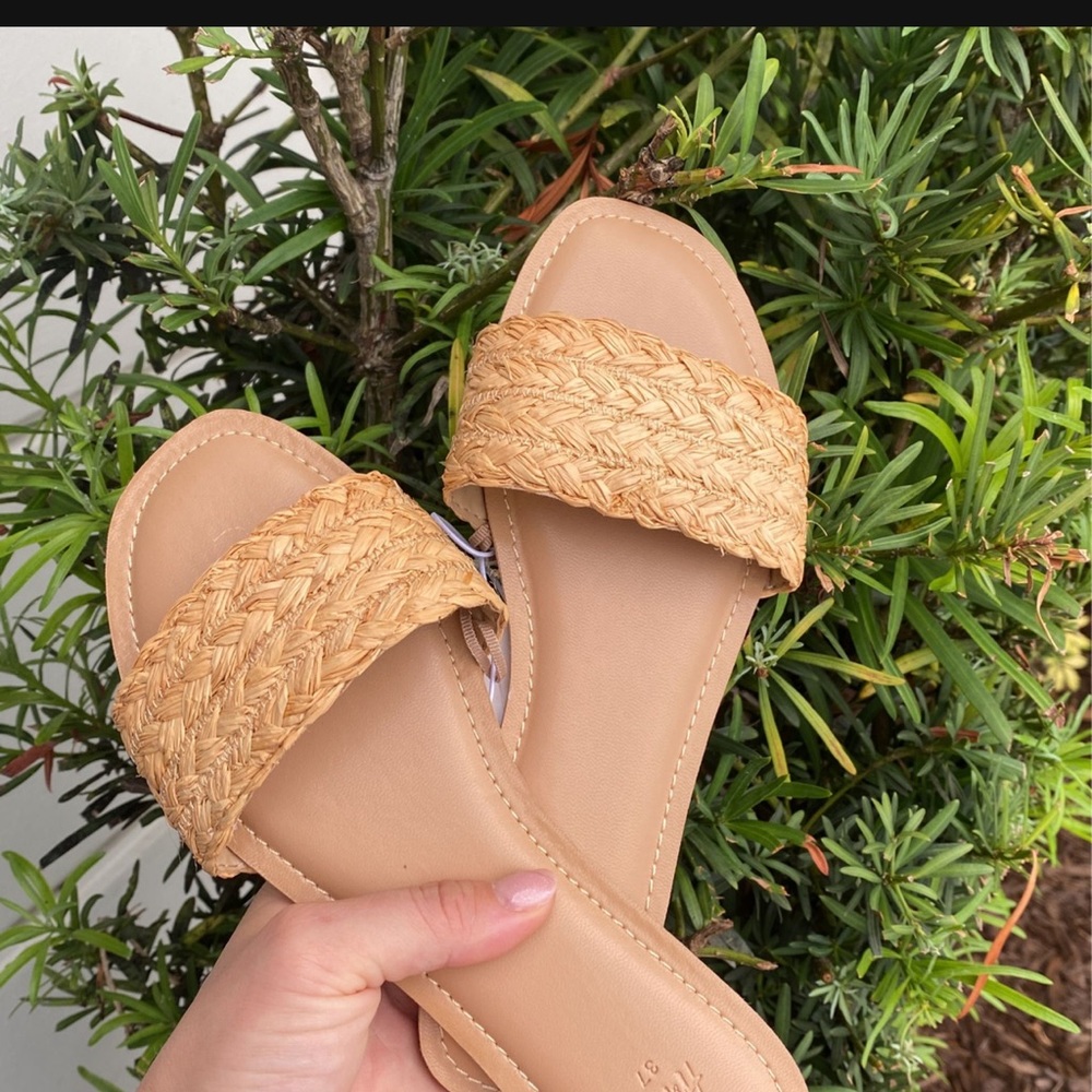 H&M flip flops